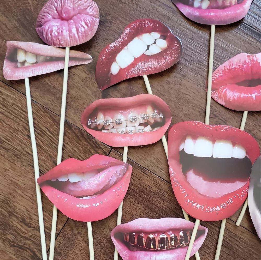 39-Piece Paper Cardstock Photo Booth Props - Mouths & Classic Black & Gold Stick